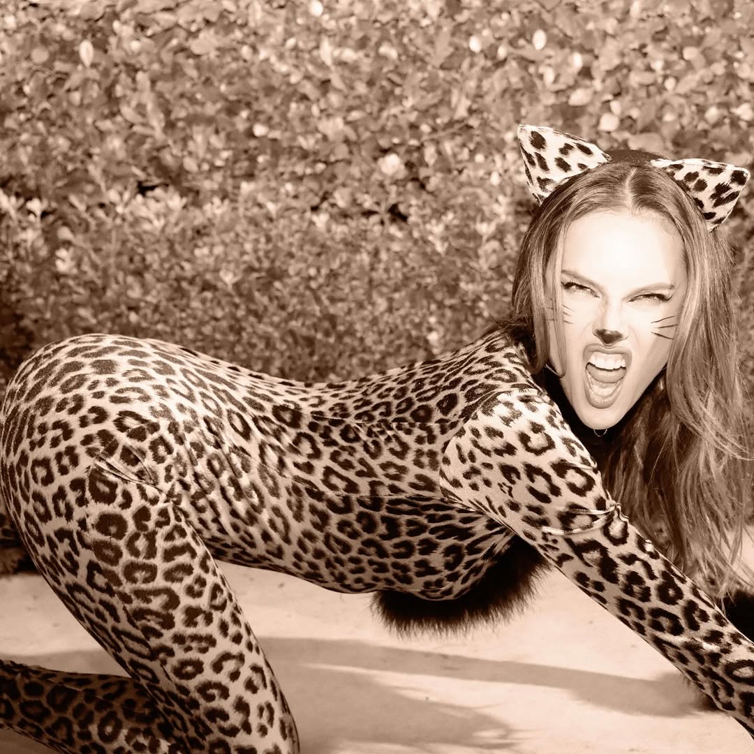 🐾wild things 🐾 #halloween 🐆 #ʜᴀʟʟᴏᴡᴇᴇɴ2025 💀👻🎃🐯.jpg