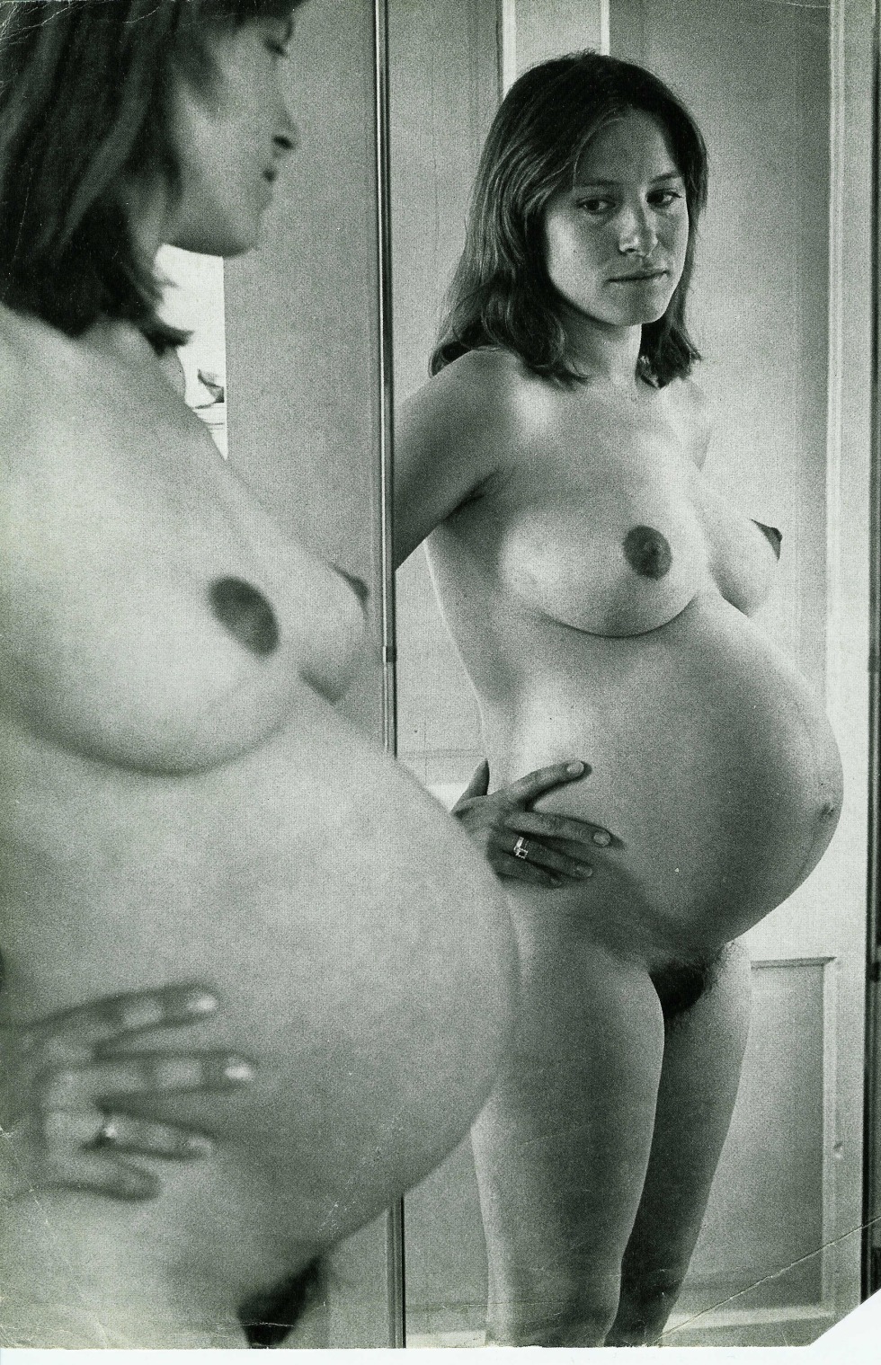 1705682004_xphoto-name-p-porno-retro-beremennie-nudisti-4.jpg