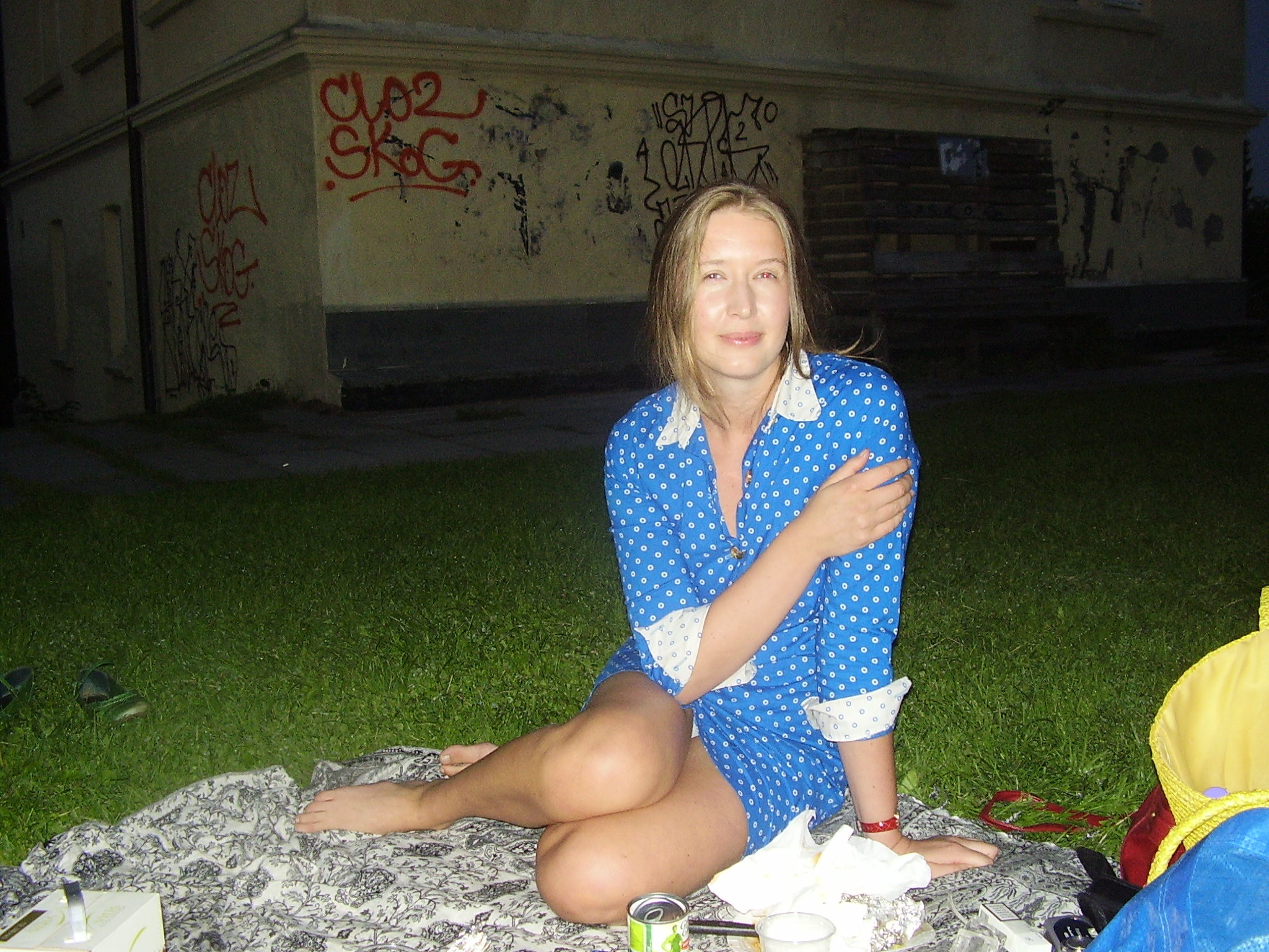 1907927412.jpg