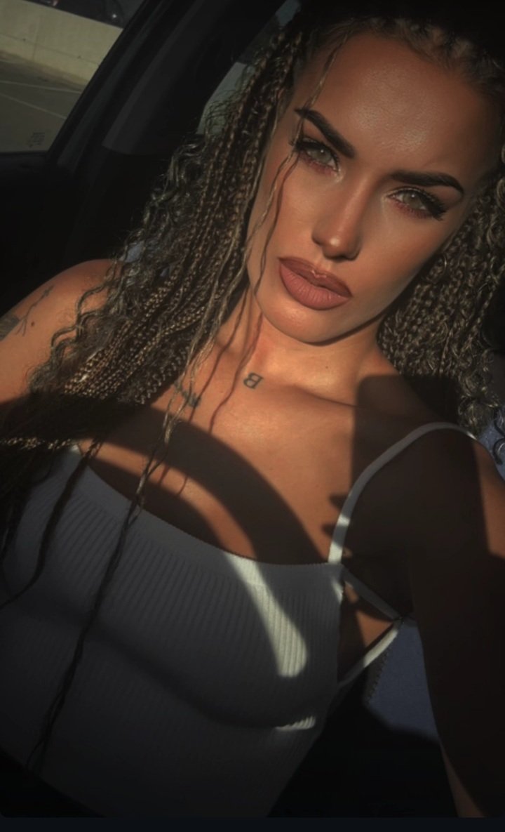 225119_I.jpg