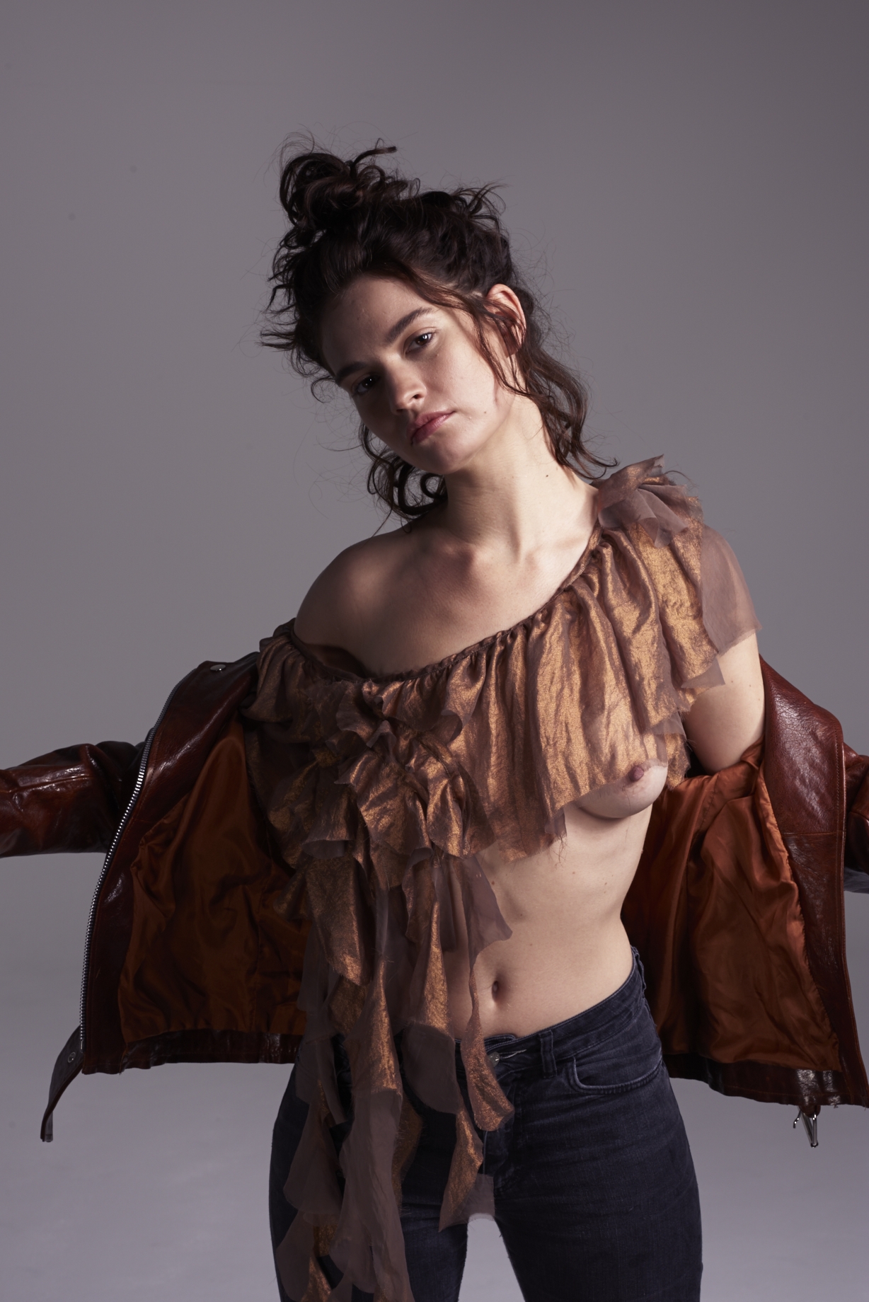 481691546_lilyjames2016glamour340.jpg