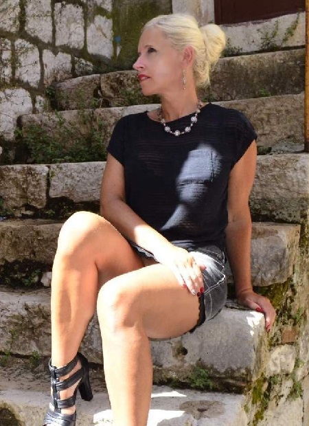895.jpg