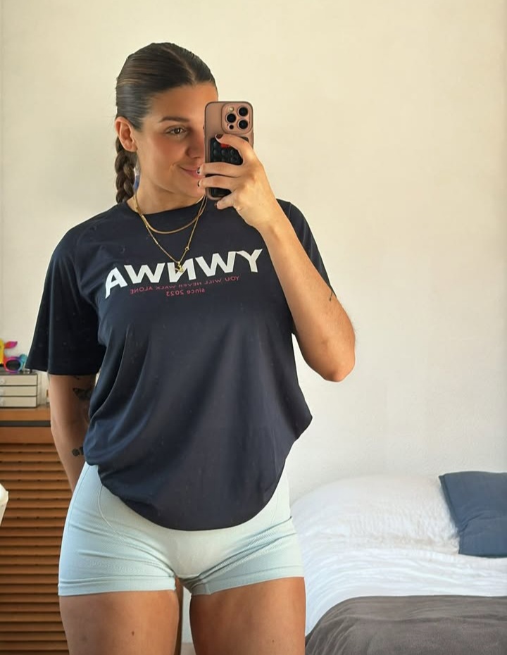 9-121649_Iam.jpg
