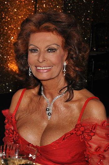 9682730_sophia_loren_in_june_2009.jpg