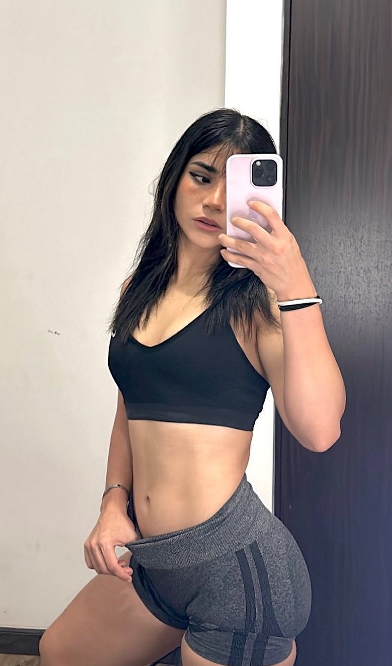 Alana (3).jpg