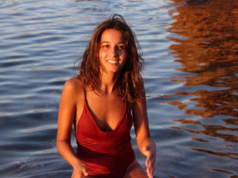 Amaia (2).jpg