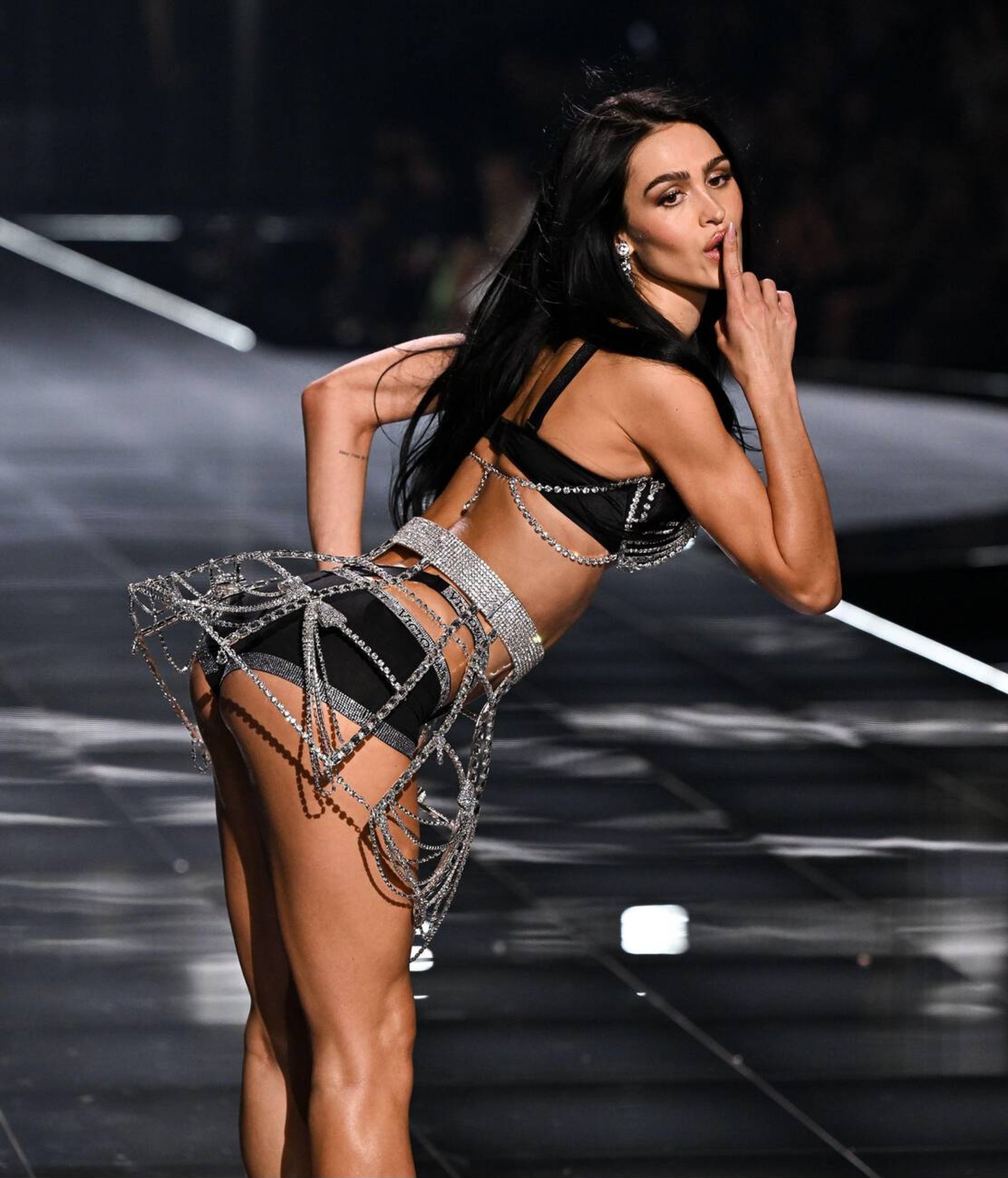 Amelia Hamlin at Victoria’s Secret Fashion Show 2025 aa4.jpg