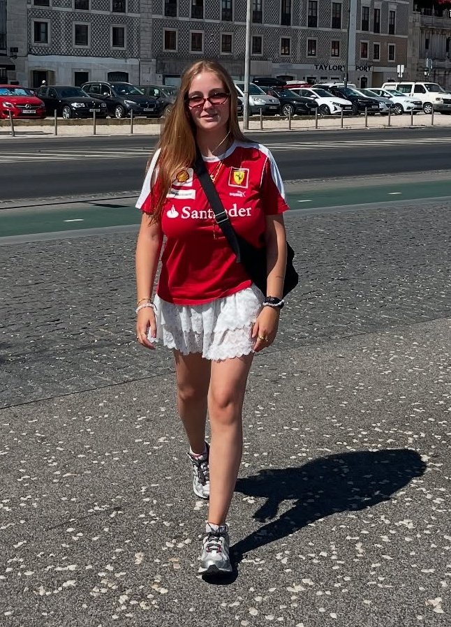 Andrea (2).jpg