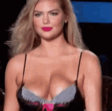 bounce-strut.gif
