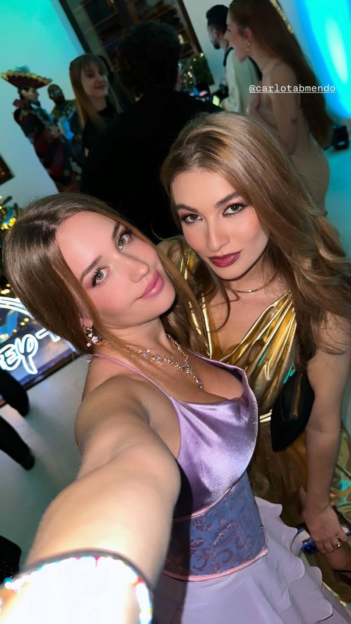 carlotabmendo__2025-12-10T225944.000Z.jpg