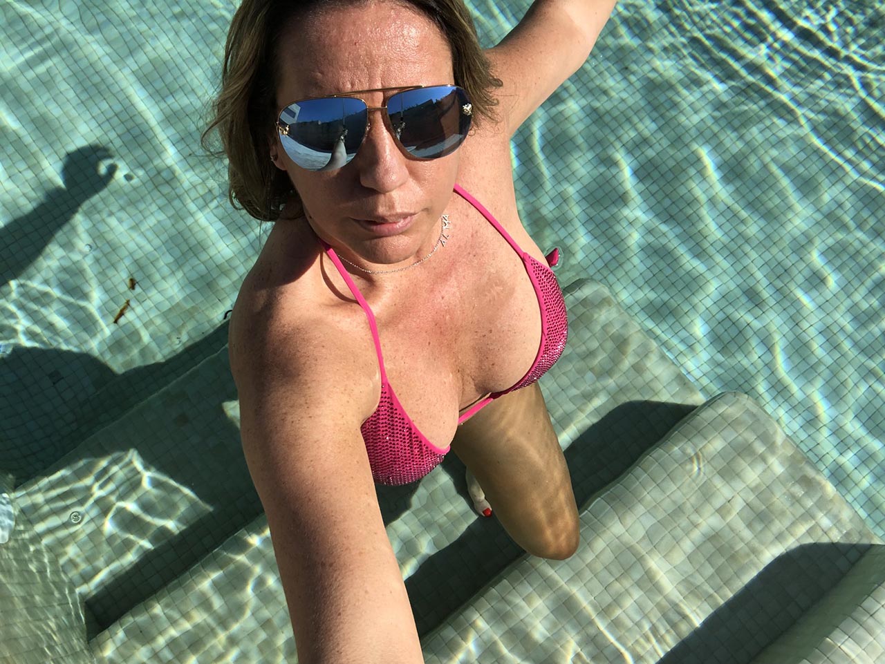 Carmen Porter bikini en verano (1).jpg