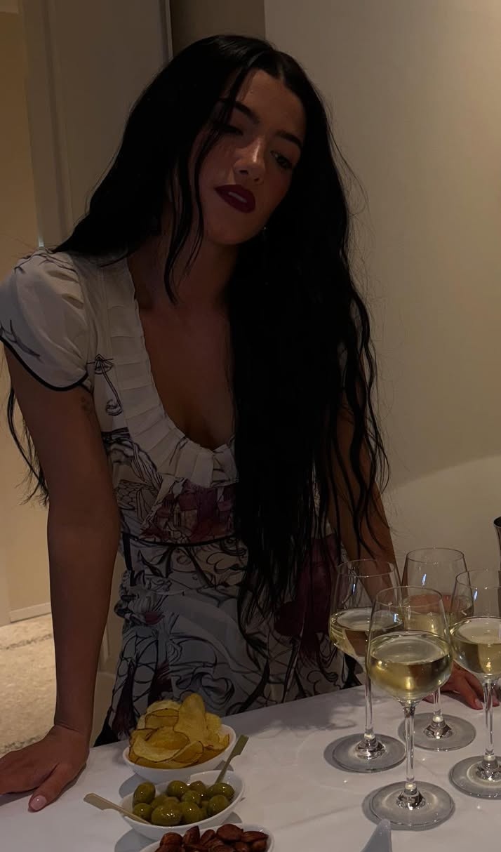 Charli (2).jpg