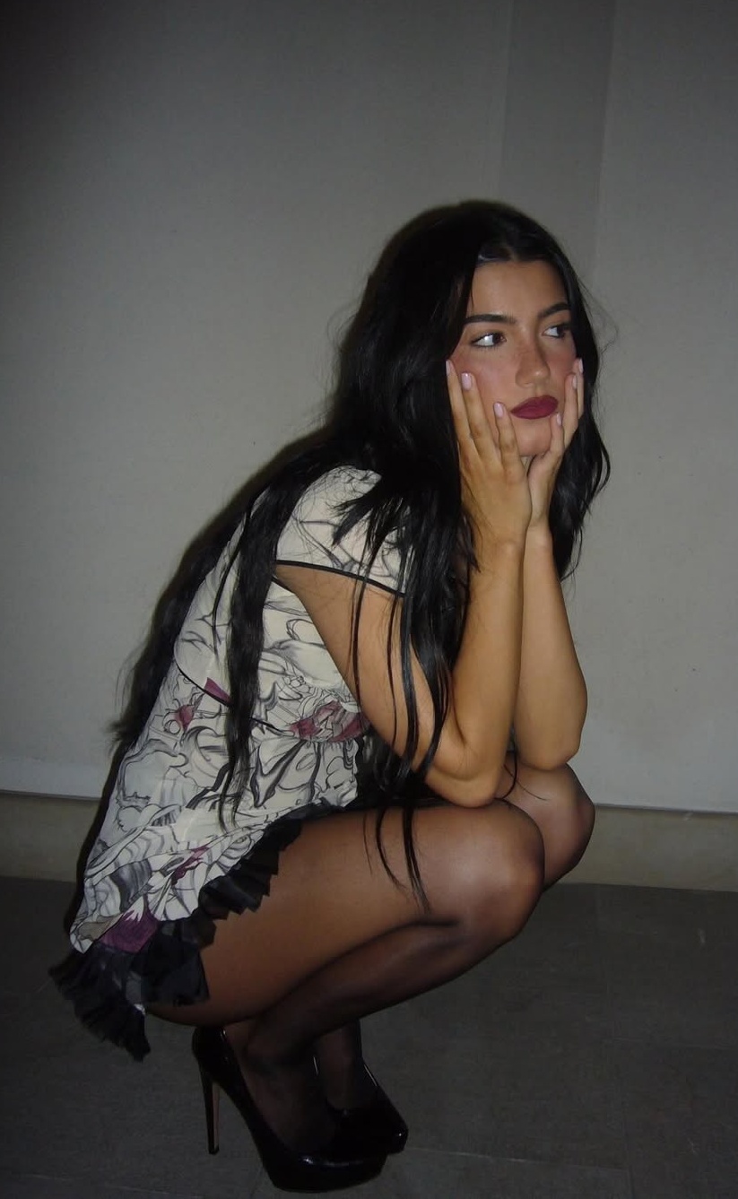 Charli (3).jpg