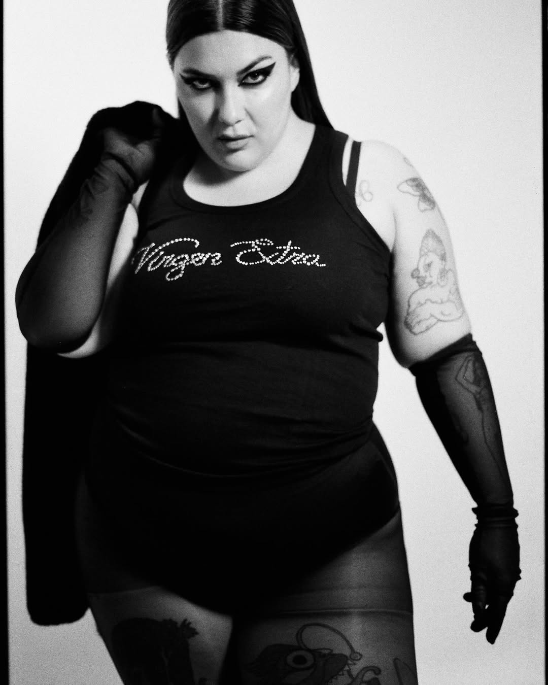 Como aceitito 🫒📸 @maral.fard👚 @cristinasangenis 💄 @reginakhanipova (1).jpg