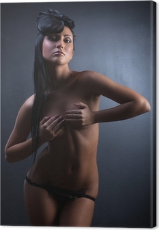 cuadros-en-lienzo-joven-hermosa-chica-desnuda-aislado-en-un-fondo-negro.jpg