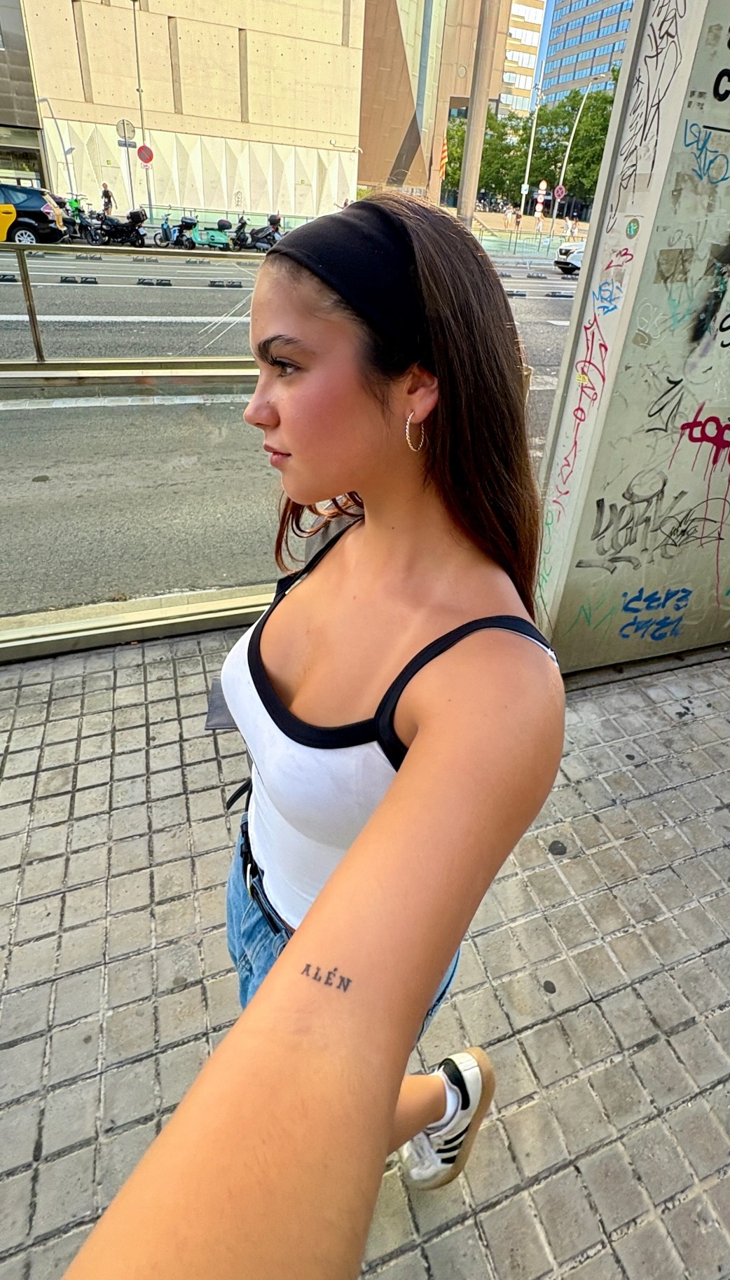 DAFNE (2).jpg