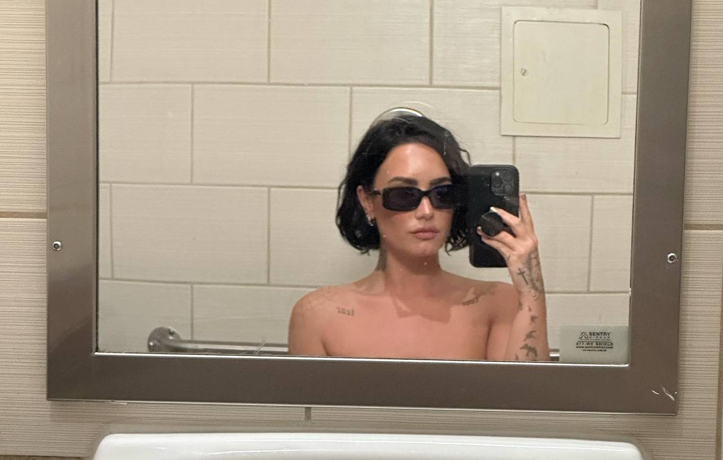 Demi (1).jpg