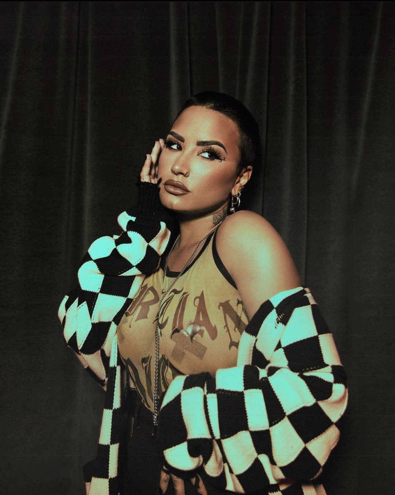 Demi (2).jpg
