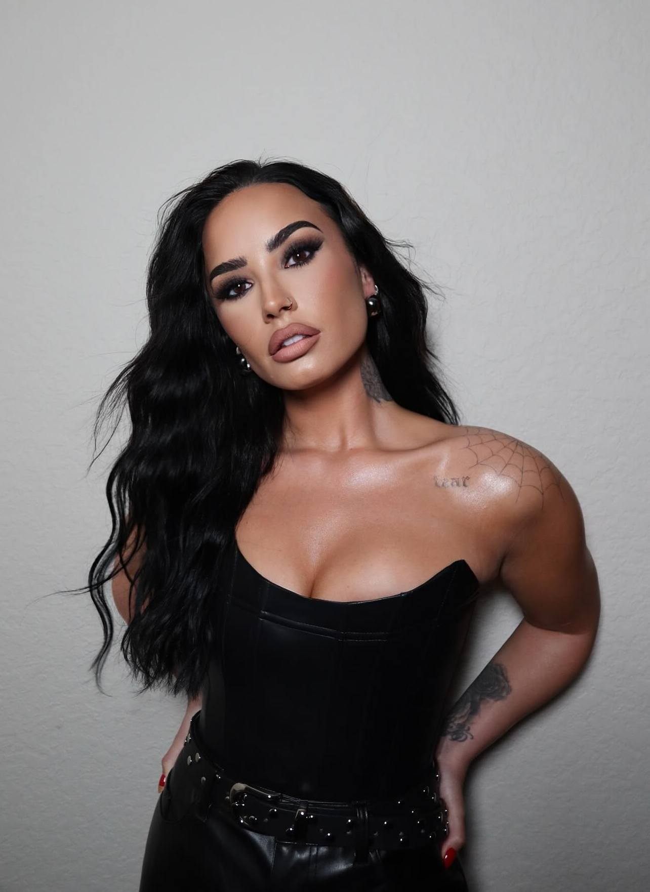 Demi (2).jpg