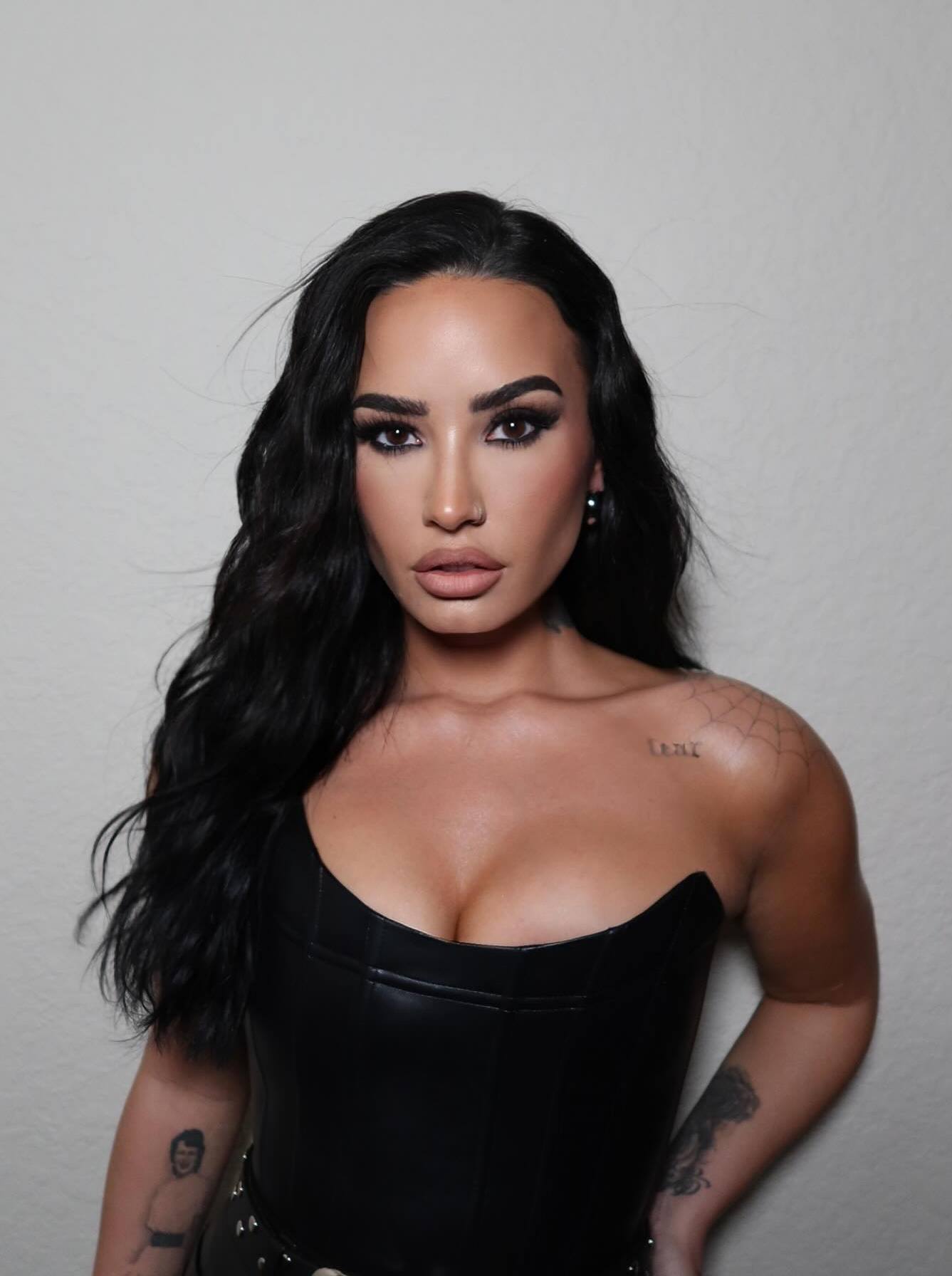Demi (3).jpg