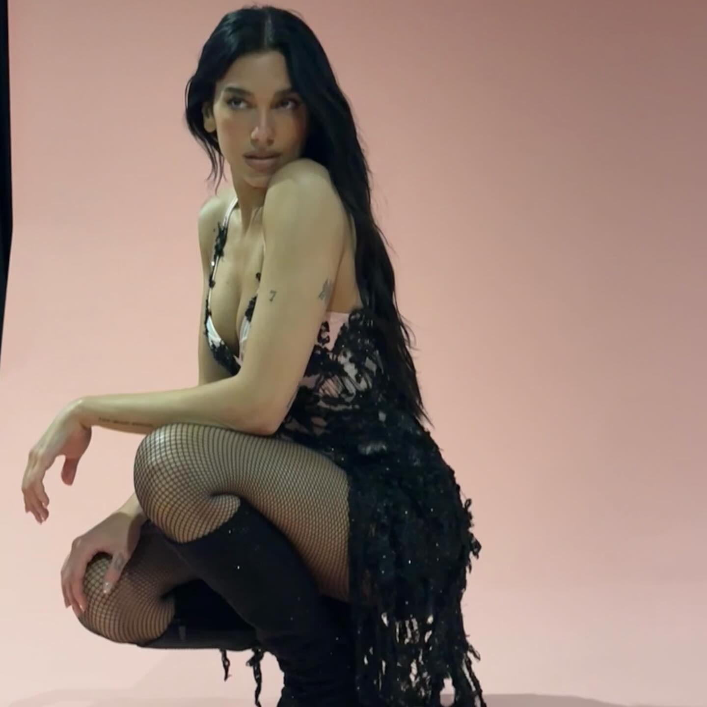 dualipa__2025-03-30T113446.000Z.jpg