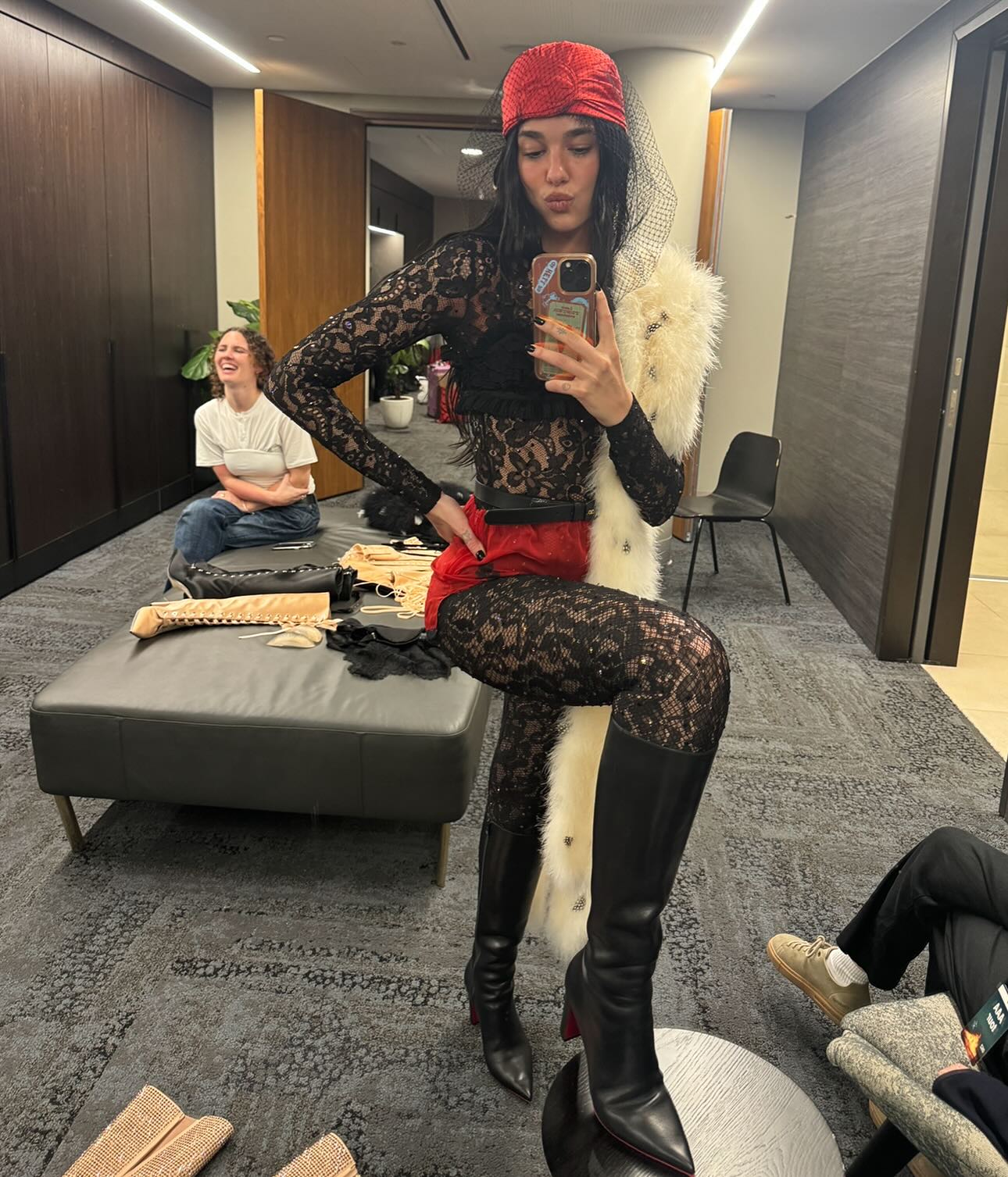 dualipa__2025-04-06T152959.000Z_12.jpg