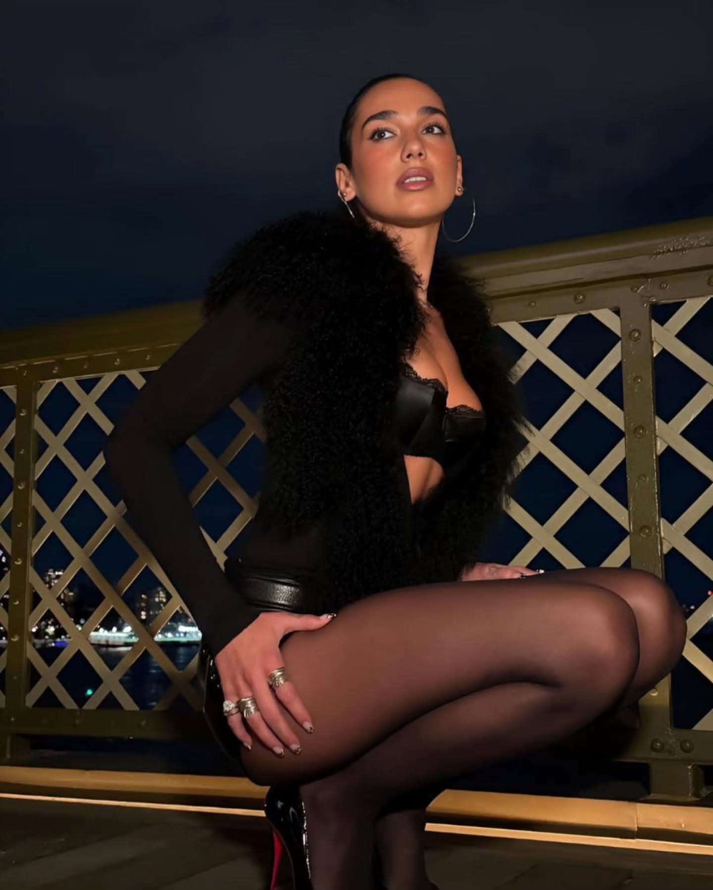 dualipa_official__2025-10-15T184915.000Z_7.jpg