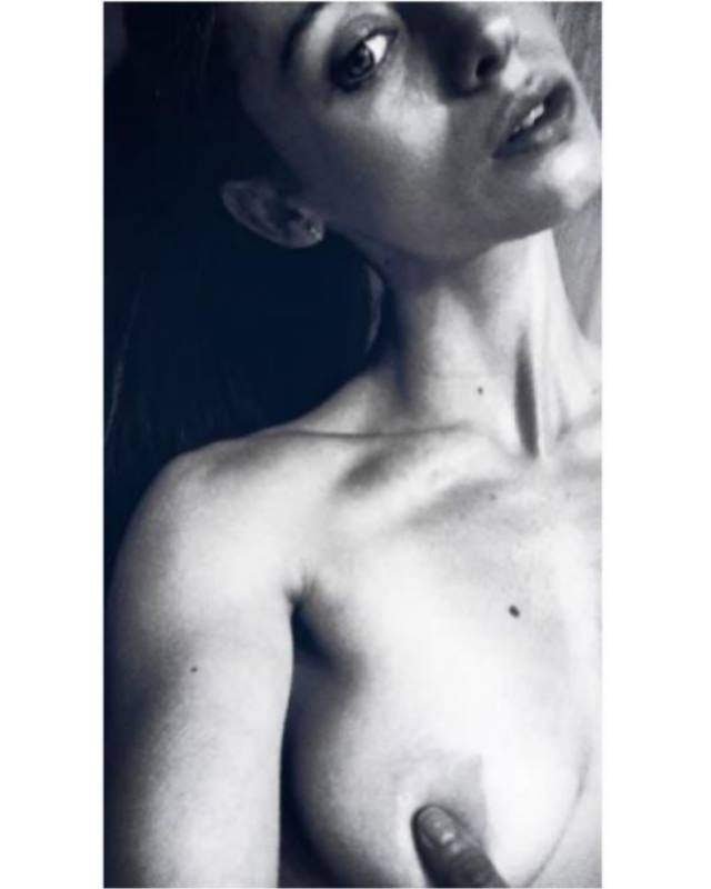 elena-rivera-desnudo770.jpg