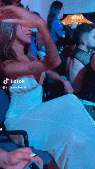 Elif ezgif-1-85bdcef08c.gif