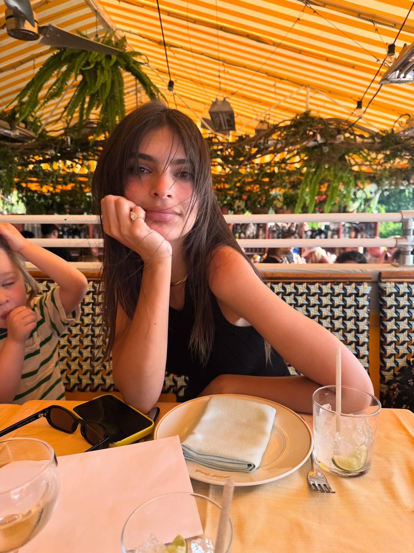 emrata__2025-06-21T152136.000Z_8.jpg