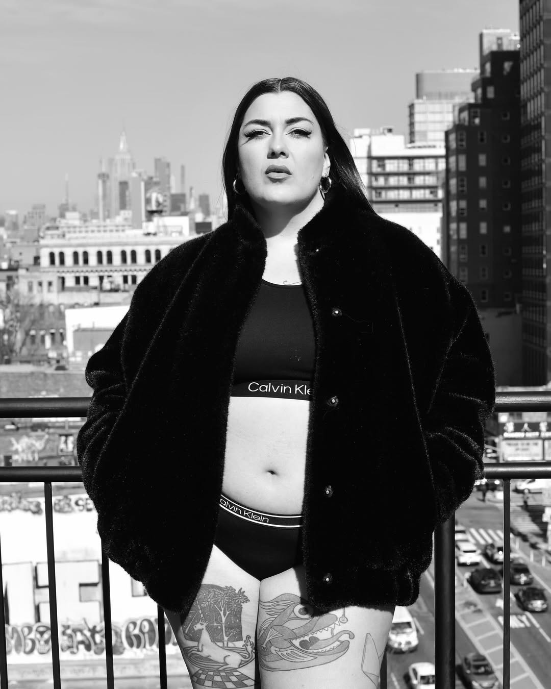 En todos los lugares hay solecito hasta en el mas oscuro, siempre está ahi solo hay que saber ve.jpg