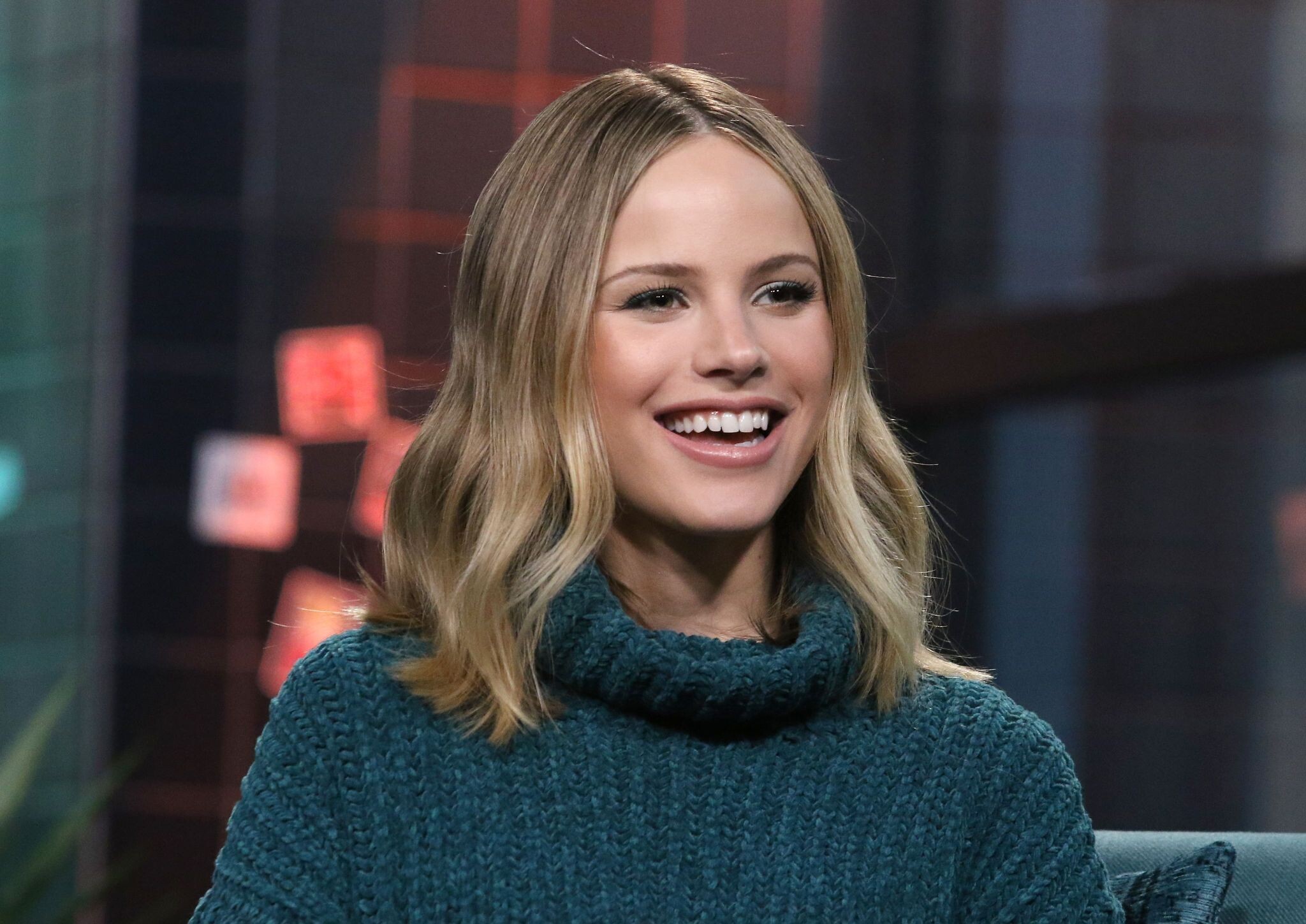 Halston (3).jpg