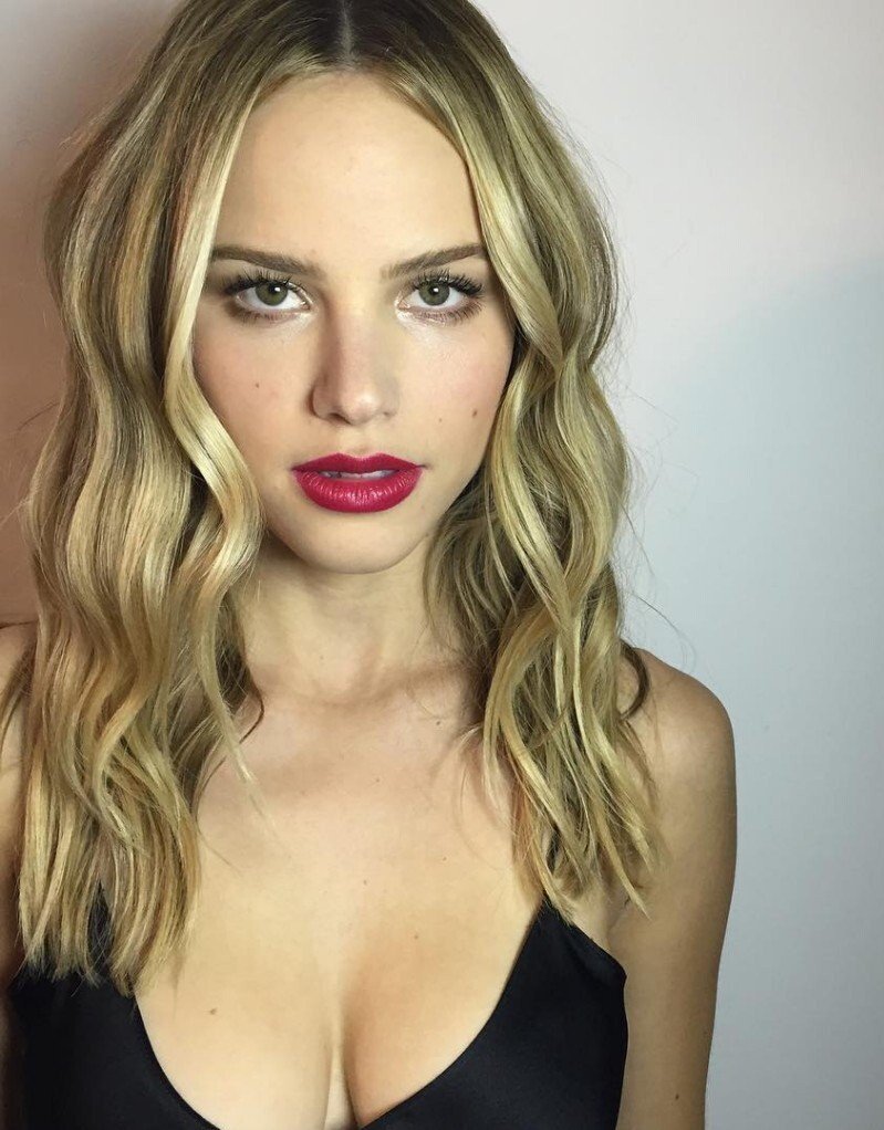 Halston (7).jpg
