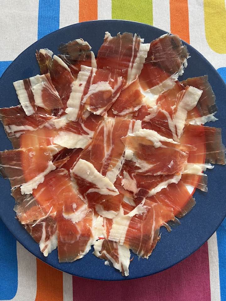 Jamón jamón..jpg