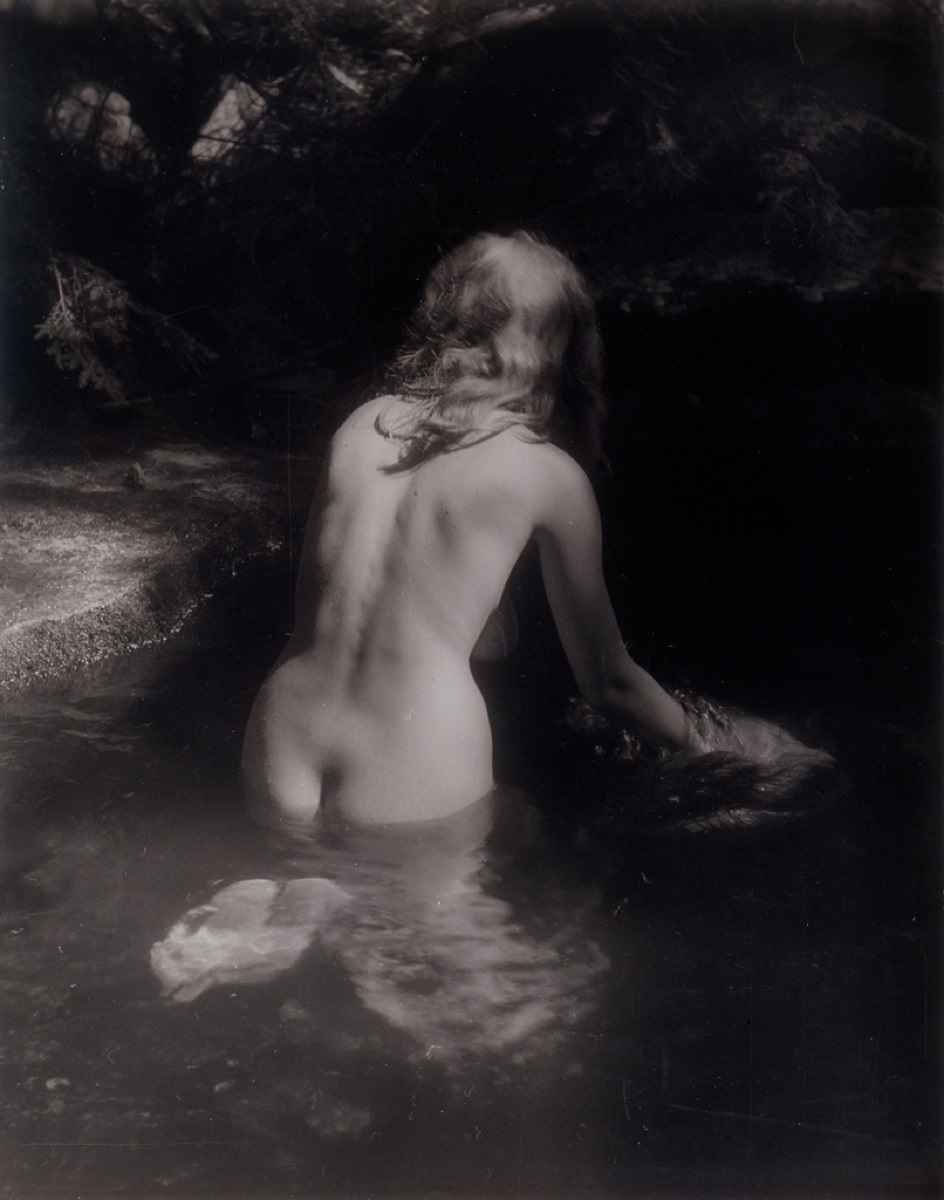 josef-breitenbach-nude-in-a-stream,-usa.jpg