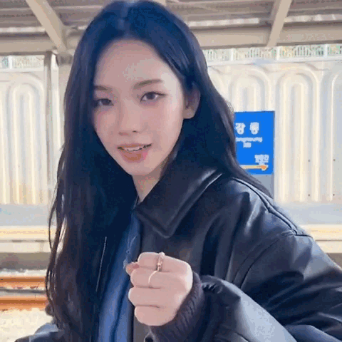 karina0.gif