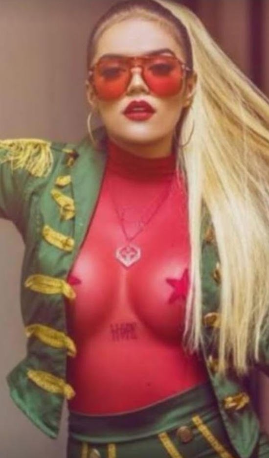 Las fotografías de Karol G provocativa y sexy 01.jpg