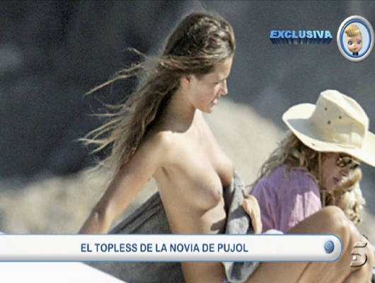 Malena-Costa-Topless-05.jpg