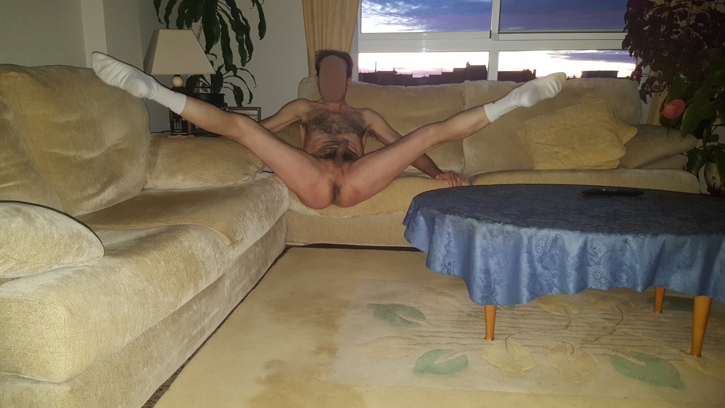 Me encanta abrirme de piernas!!.jpg