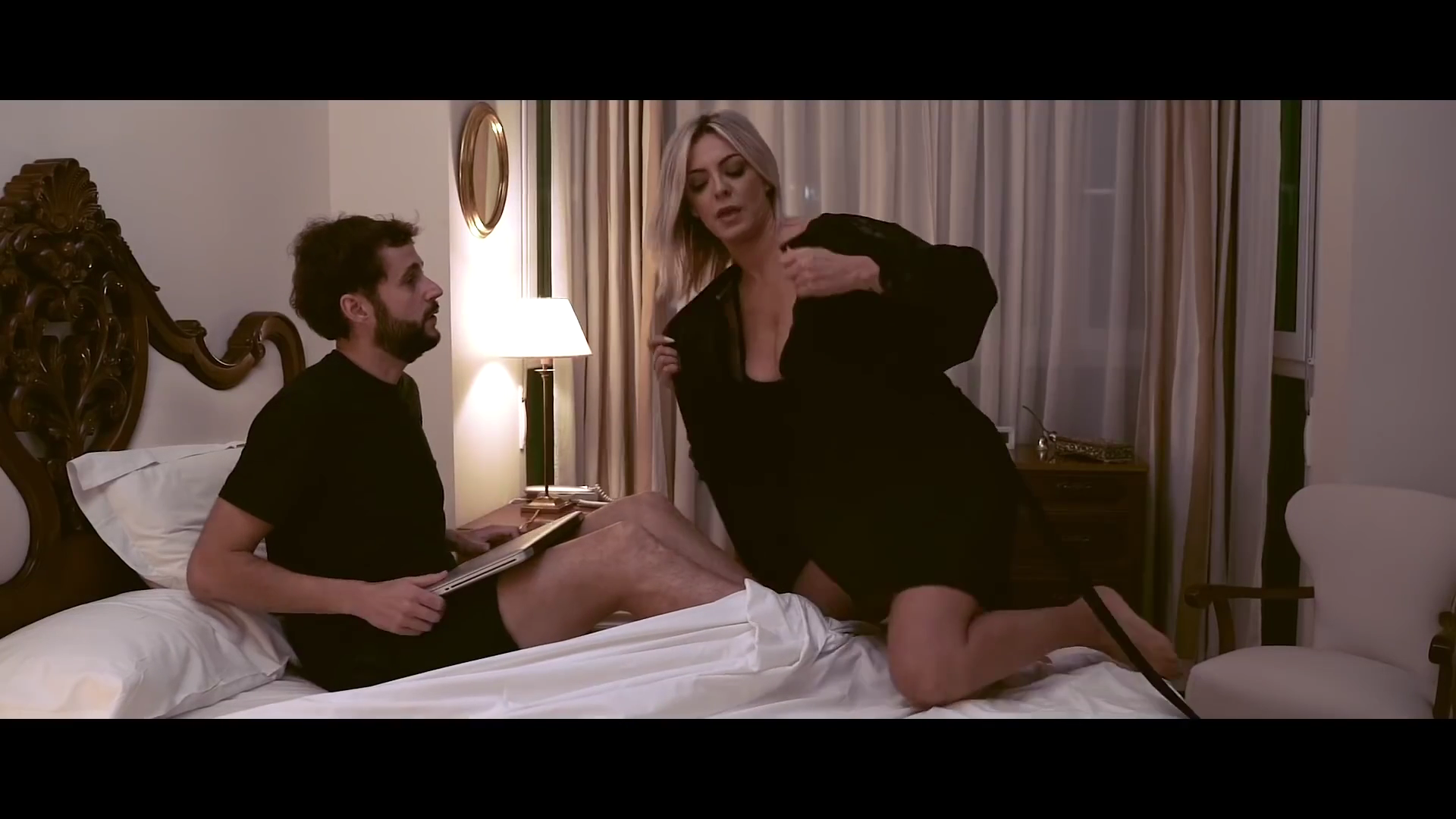 MercheDiabla.mp4_000015055.png
