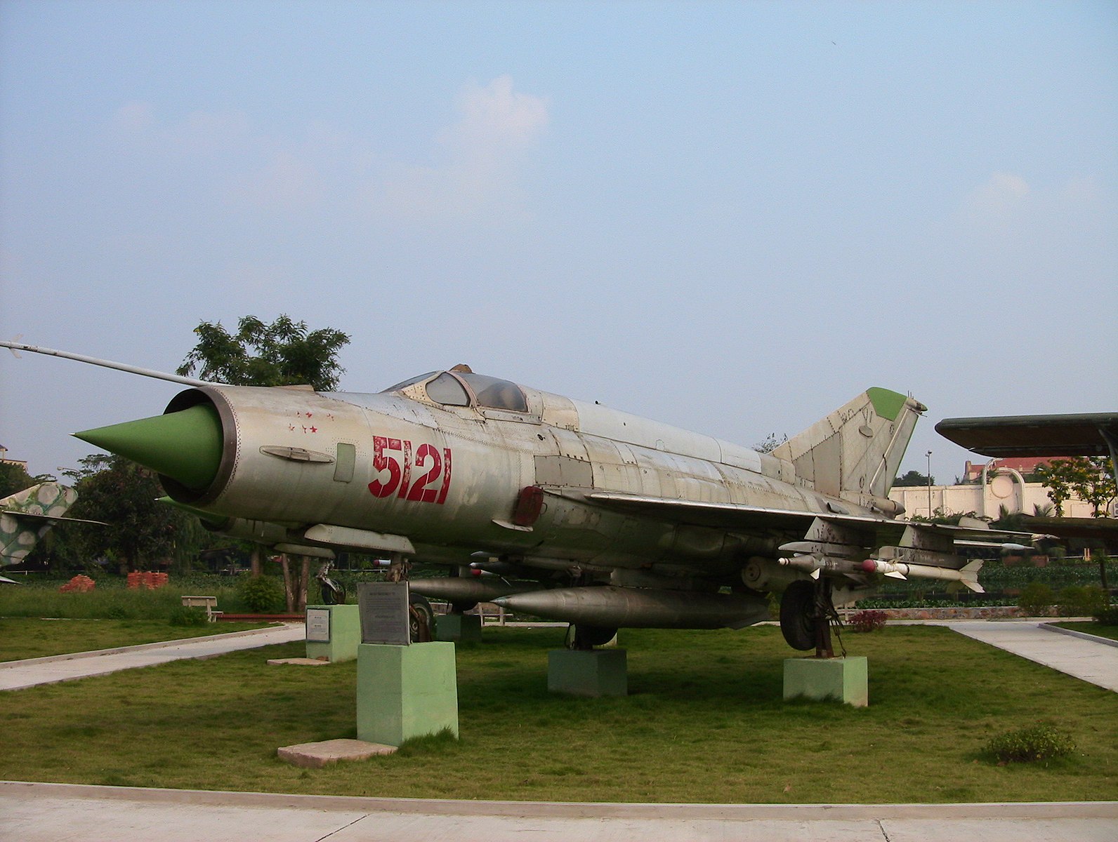MIG21_MF_so_5121.JPG