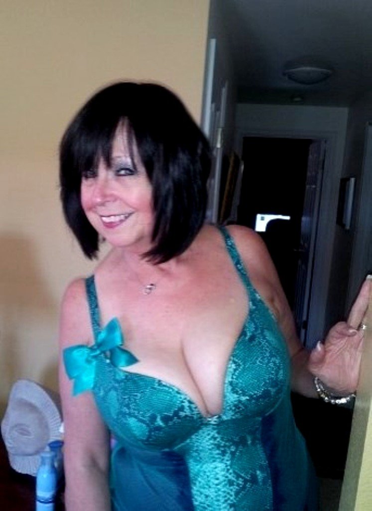 multixnxx-Collection of Mature Babes-8.jpg