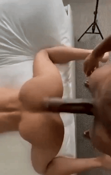 nakedgods_bsky_social_20250505_055748 (online-video-cutter.com).gif