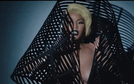 Nicki_Minaj_-_Sexy_With_Black_Lips_And_Naked_Breast.gif