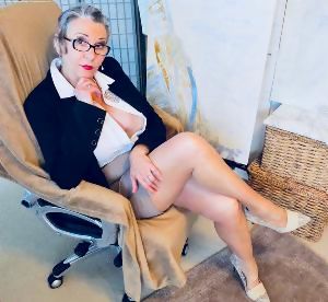 office-how-about-we-have-the-meeting-at-my-place-1mHtaz.jpg
