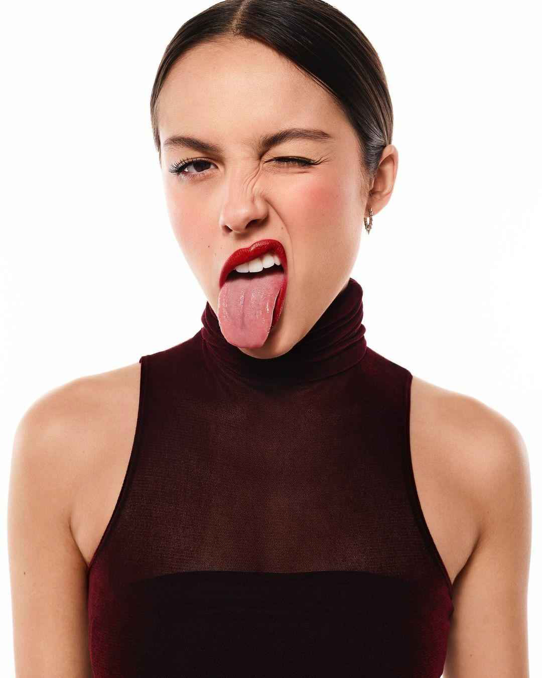 Olivia_Rodrigo_1gu9mh8.jpg