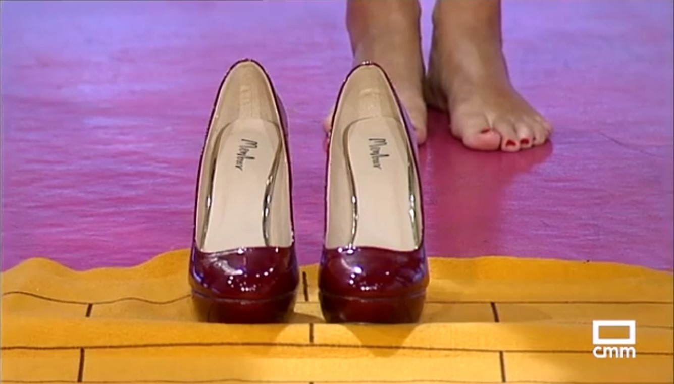Patricia-Betancort-Feet-3709604.jpg