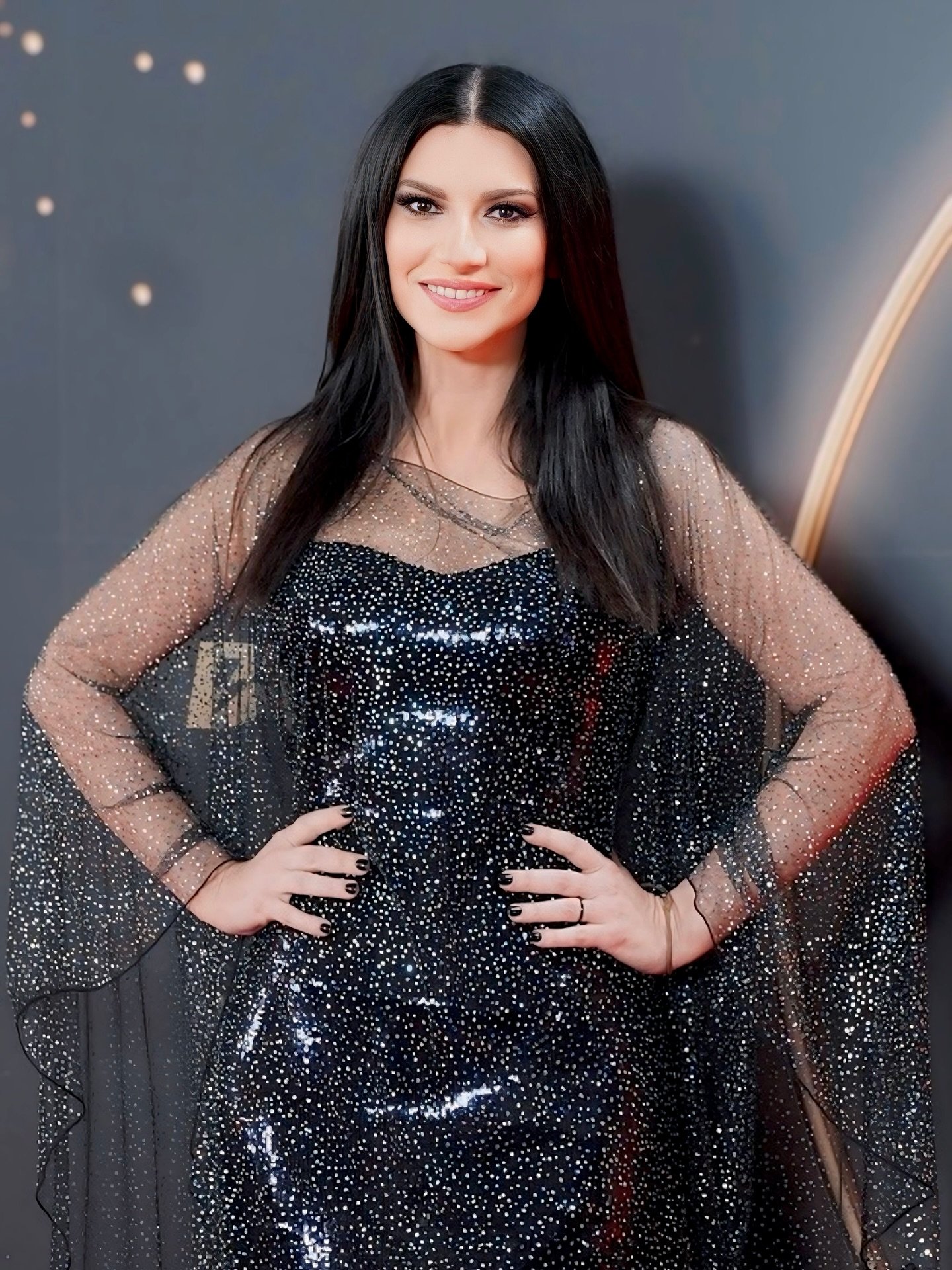 pausini_magazine__2025-09-29T163624.000Z_1.jpg