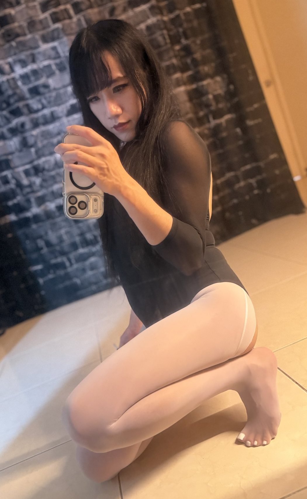 Pies de femboy (5).jpg