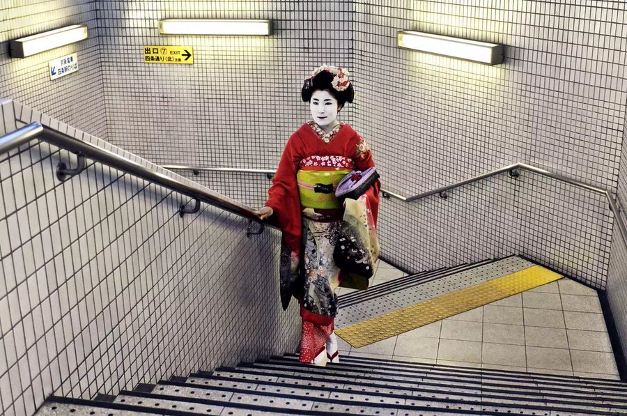 poetsteve McCurry.jpg
